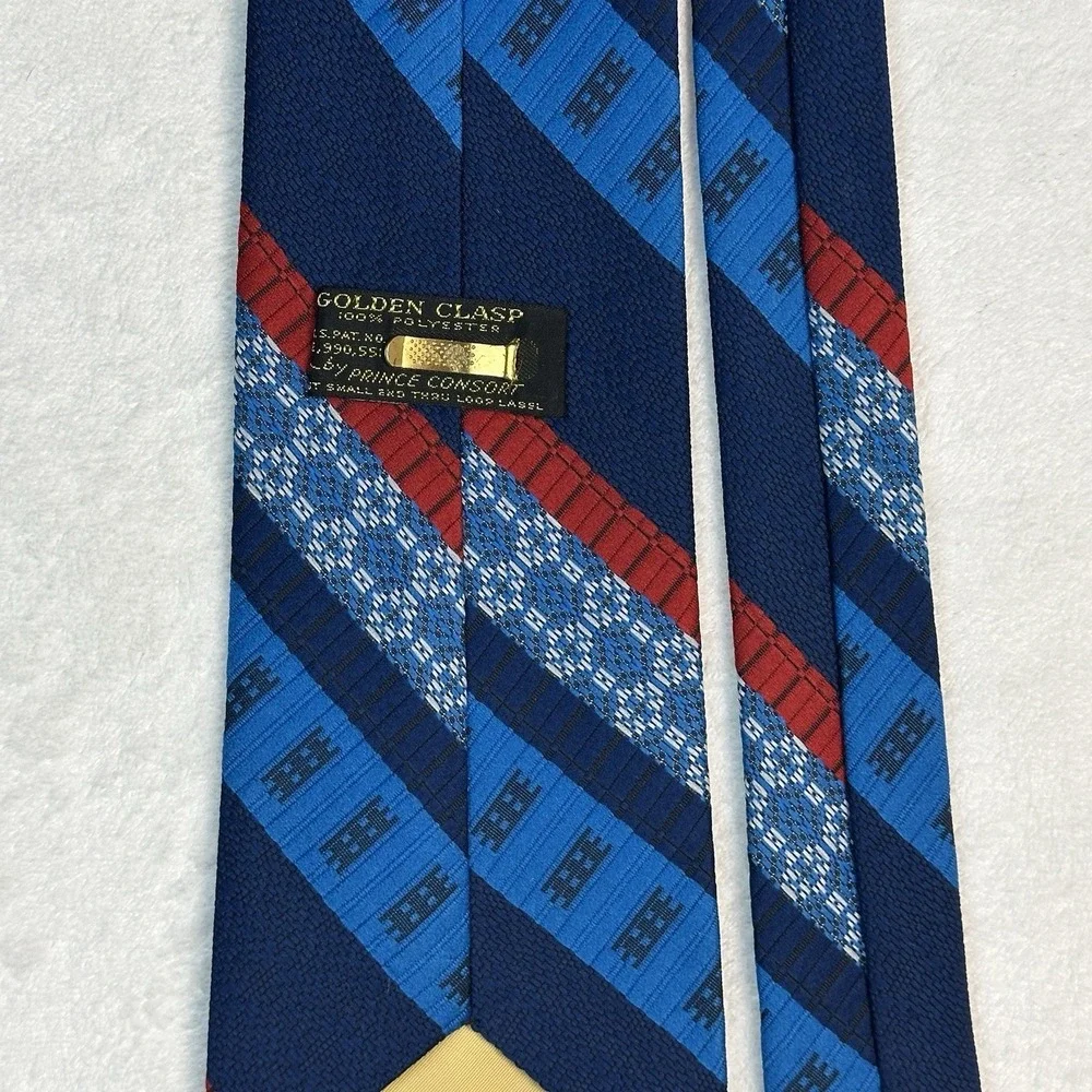 N/A striking vintage